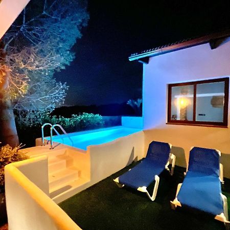 Villa Only Adults 2 Pax - Piscina Privada - A/C - Wifi - Bbq 블랑스 외부 사진