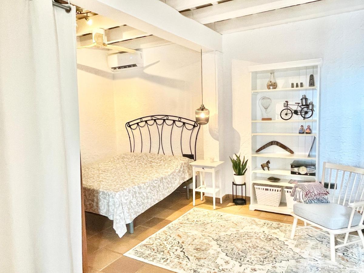 Villa Only Adults 2 Pax - Piscina Privada - A/C - Wifi - Bbq 블랑스 외부 사진