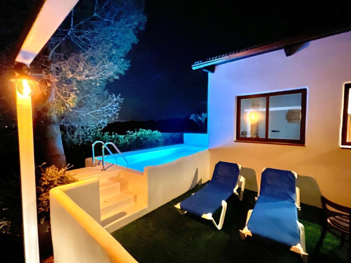Villa Only Adults 2 Pax - Piscina Privada - A/C - Wifi - Bbq 블랑스 외부 사진