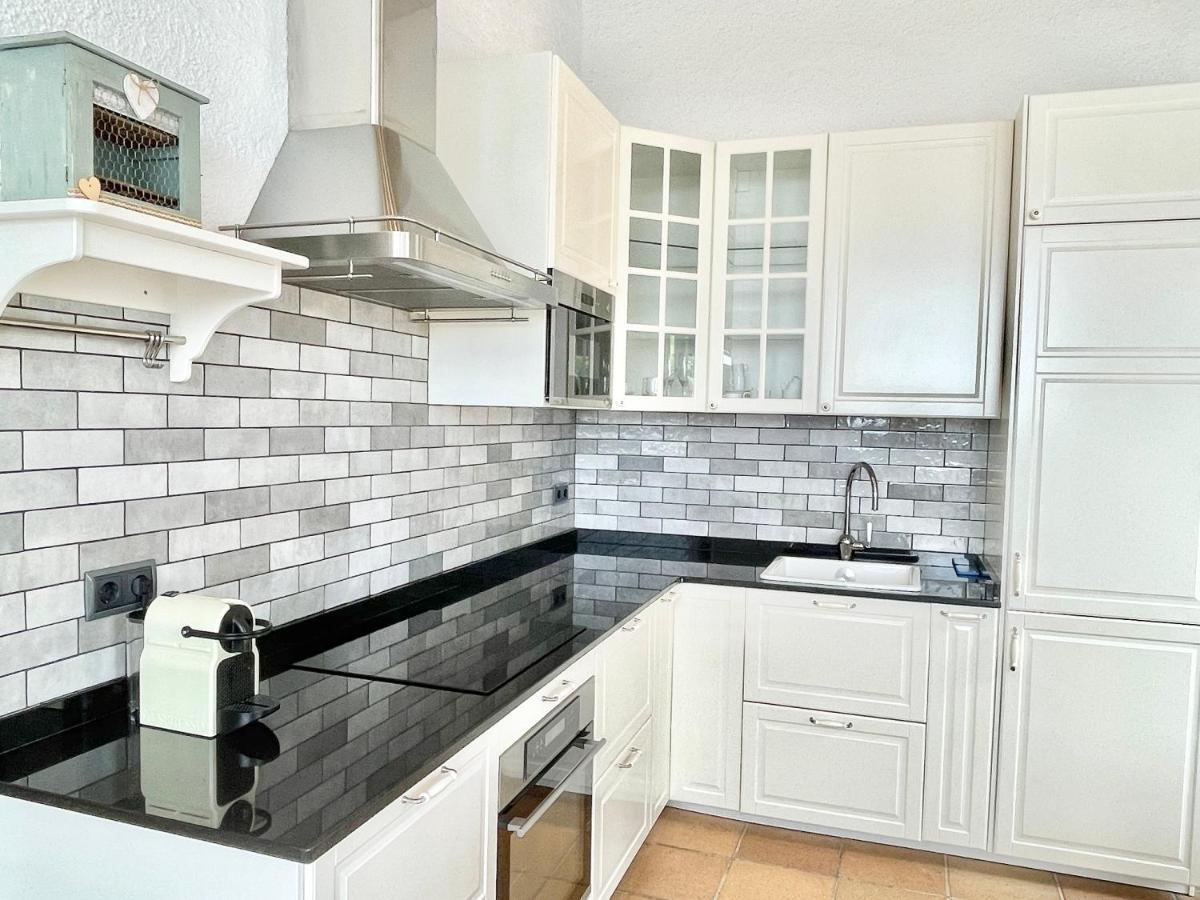 Villa Only Adults 2 Pax - Piscina Privada - A/C - Wifi - Bbq 블랑스 외부 사진